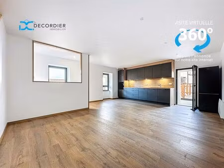 neuvecelle maison village renovee vue lac