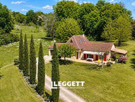 maison 6 pièce(s)  vitrac