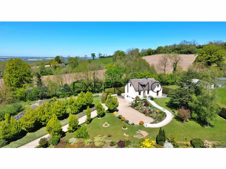belle propriété avec maison vie de plain pied et herbages