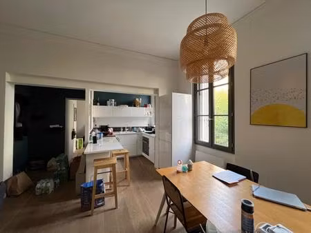 appartement t3 avec un parking centre ville d'aix-en-provence quartier bellegarde