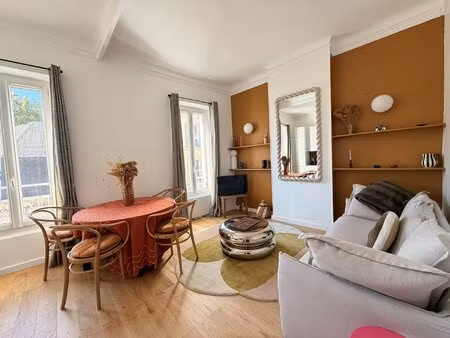 à louer – charmant appartement t2 rénové – centre-ville marseille 6e