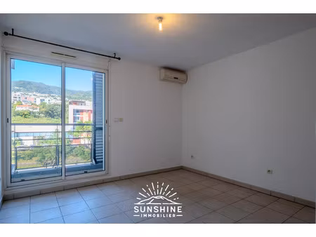 en exclusivité – appartement t1 avec terrasse  piscine et salle de sport – résidence oisea