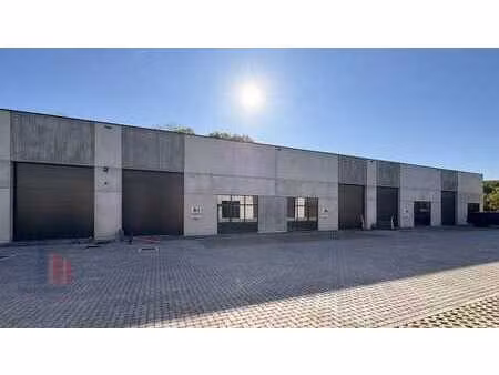 240 m² de nouvelle construction  unité pme à louer le lon...