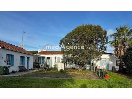 dolus d'oleron  côte ouest  maison charentaise env. 200m² sur 620m²
