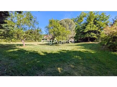 bois de l’étoile - terrain de 1223m² - ces 8%