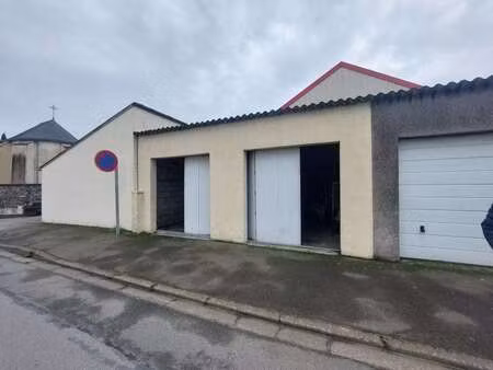vente garage et parking à cossé-le-vivien (53230) : à vendre / 37m² cossé-le-vivien