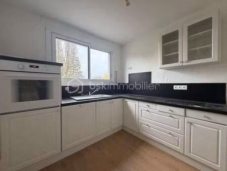 vente appartement 3 pièces à parthenay (79200) : à vendre 3 pièces / 56m² parthenay