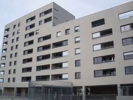 location appartement 2 pièces à saint-jacques-de-la-lande (35136) : à louer 2 pièces / 48m