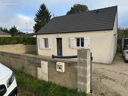 maison louée la celle st cyr pour investissement