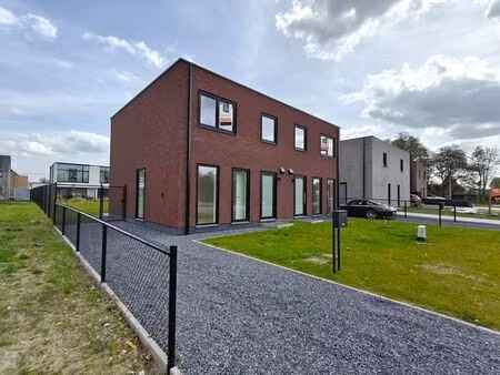 maison à louer à peer € 1.300 (lnmvk) | zimmo