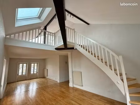 ? à vendre – appartement duplex avec terrasse et vue moselle – épinal