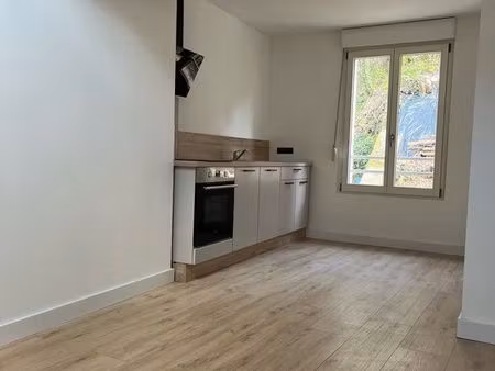 location f2 avec garage