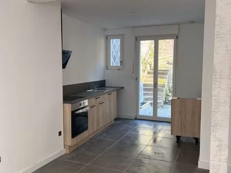 location f2 avec garage