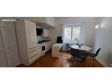 f1 rdc avec terrasse + balcon et cave