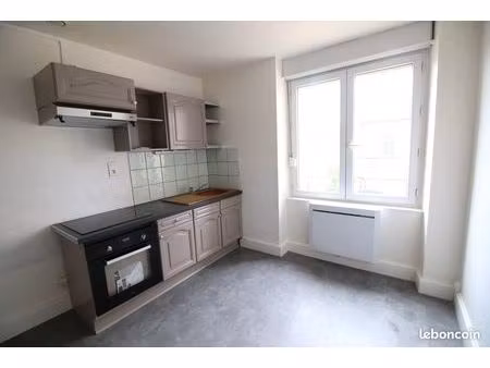 loue appartement f3 bien isolé