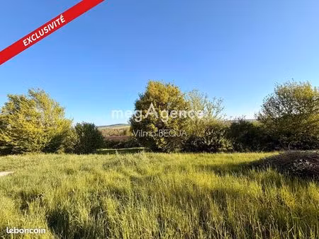 terrain 845 m² noe