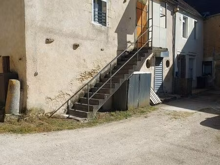 batiment mitoyenne cour commune
