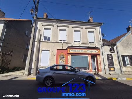 maison 8 pièces 150 m²