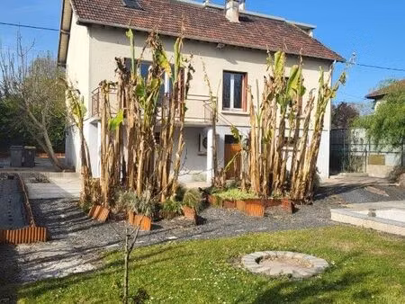 pavillon 6 pièces 100 m² à sens sur 560 m² de terrain