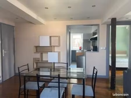 joli t2 cœur de ville  refait à neuf