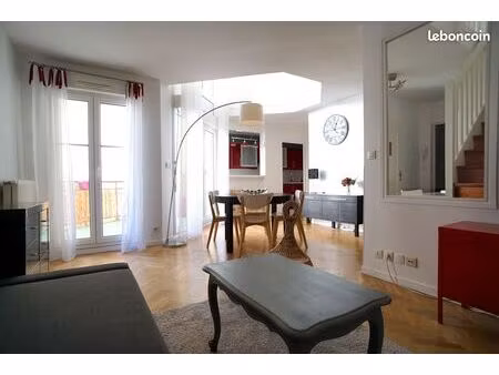 a louer duplex de 69 5 m2 + 8 5 m2 de terrasse + double box à courbevoie – faubourg de l’a
