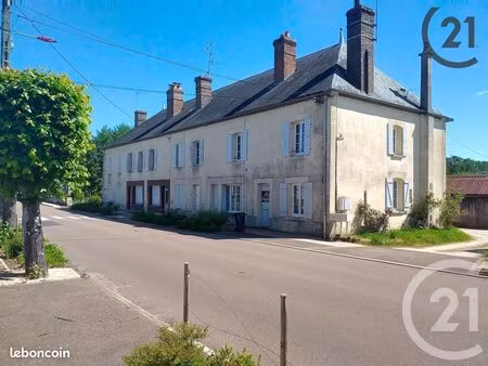 immeuble 710 m² auxerre