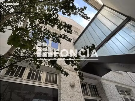 local commercial 817.57m² à louer 17545 - levallois-perret 92300