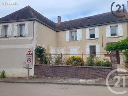 maison de village 10 pièces 296 m²