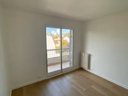 location studio entièrement refait à neuf - bourg-la-reine