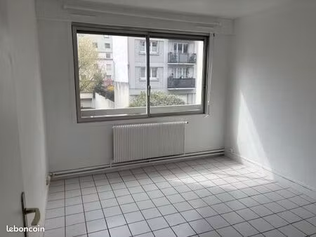 a louer studio fonctionnel refait à neuf – 21m² – clichy (92110)