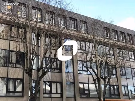 bureau 98 m²