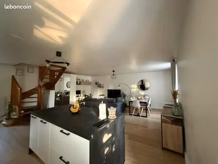 duplex 3 pièces - 72m²