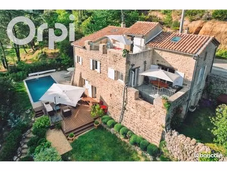 maison 4 pièces 115 m²