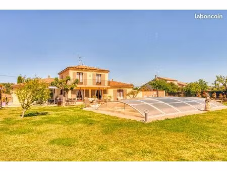 propriété 5 pièces 180 m²