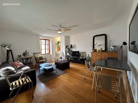 t3 traversant de 70m2 sans vis à vis