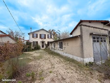 maison 6 pièces 102 m²