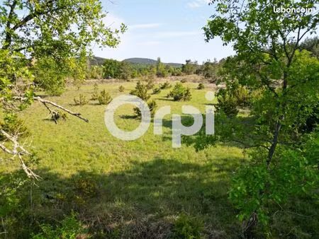 terrain 7 320 m² grospierres