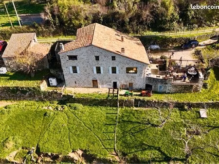 ferme rénovée centre ardèche