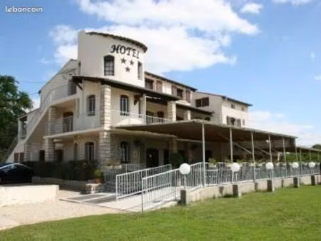 fonds de commerce en sud ardèche hôtel restaurant