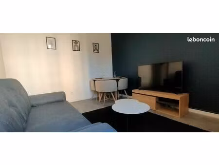 ? t2 meublé rénové – 39 m² – aubenas (le petit vallon) – disponible 1er mai