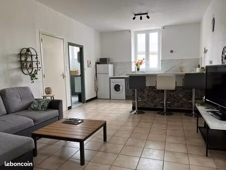appartement lumineux type 2 meublé