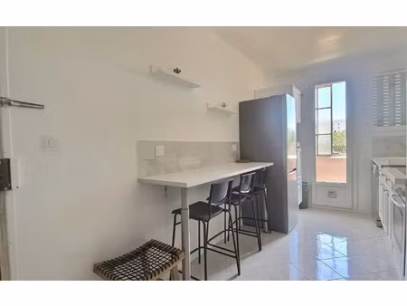 location appartement  54.51 m² t-2 à marseille 10  530 €