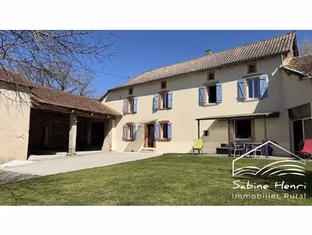 maison de 4 chambres sur plus d'1hectare