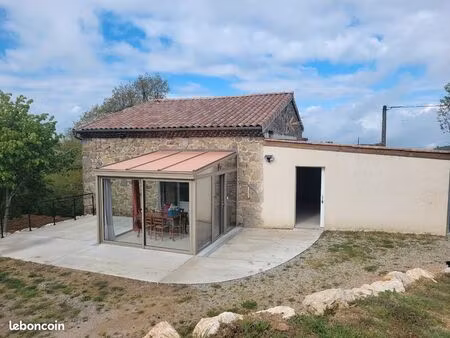 a louer maison 80m2  3 chambres avec 1200m2 terrain a st romain de lerps