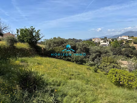 à vendre : terrain de 911 m² hauteurs de saint-laurent-du-var