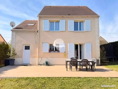 maison 6 pièces 104 m²