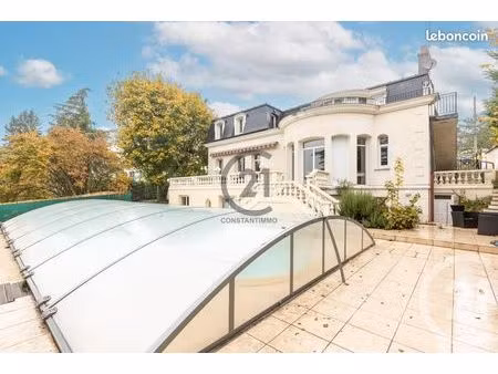 villa 12 pièces 433 m²