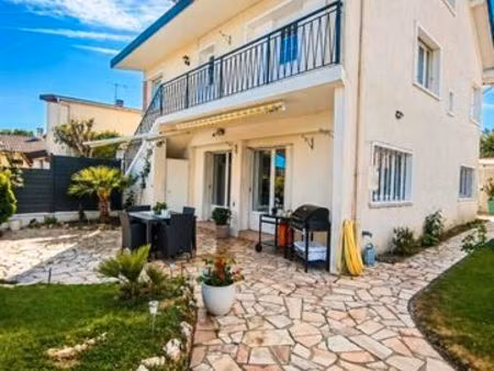 maison 13 pièces 293m2