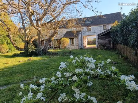 maison rénovée avec un studio indépendant 180m2