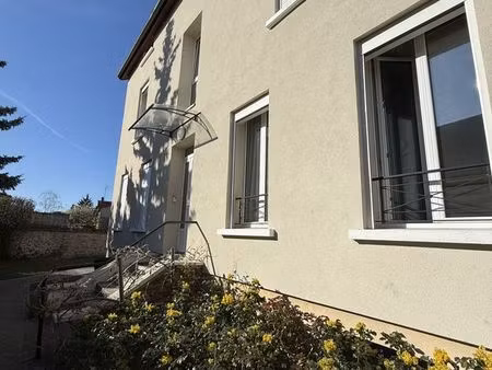 studio 1 pièce 26 m²